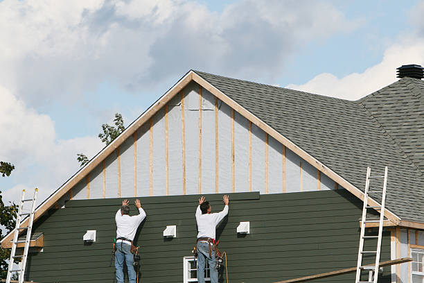 Professional Siding Installation technician working in Salisbury, NY